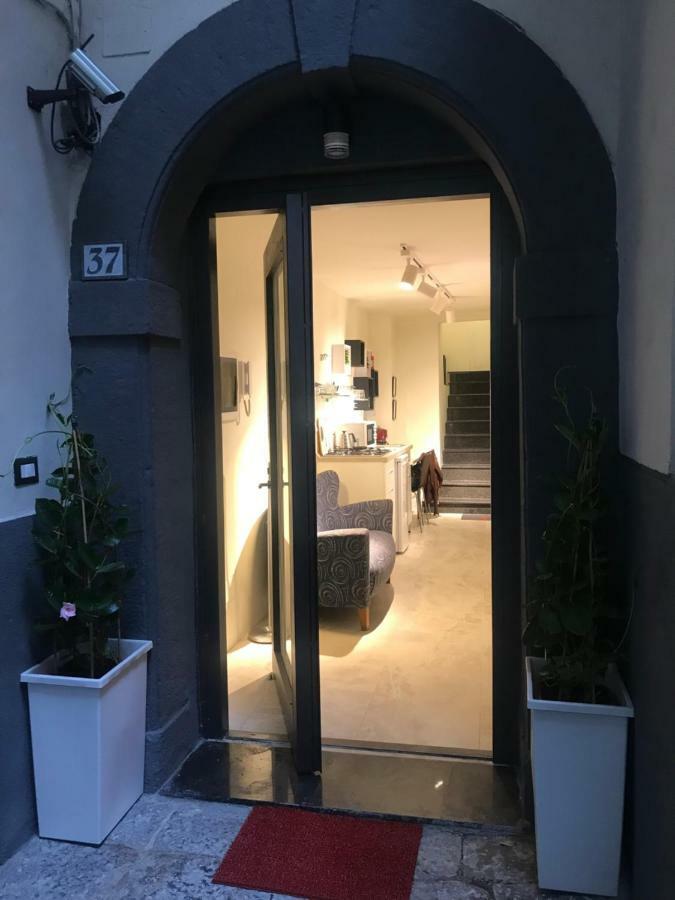 Tresette Toledo Acomodação com café da manhã Nápoles Exterior foto